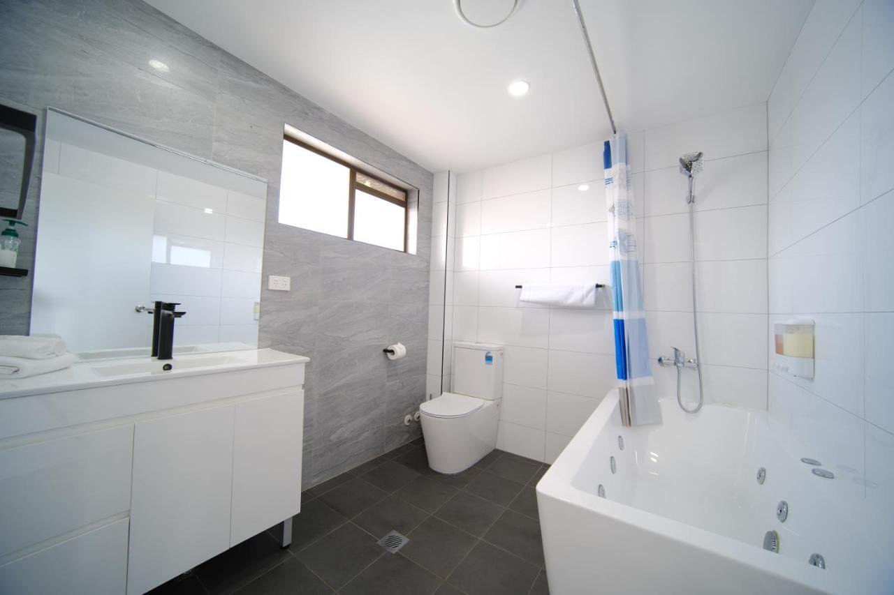 Primbee Lakeside Inn Wollongong المظهر الخارجي الصورة