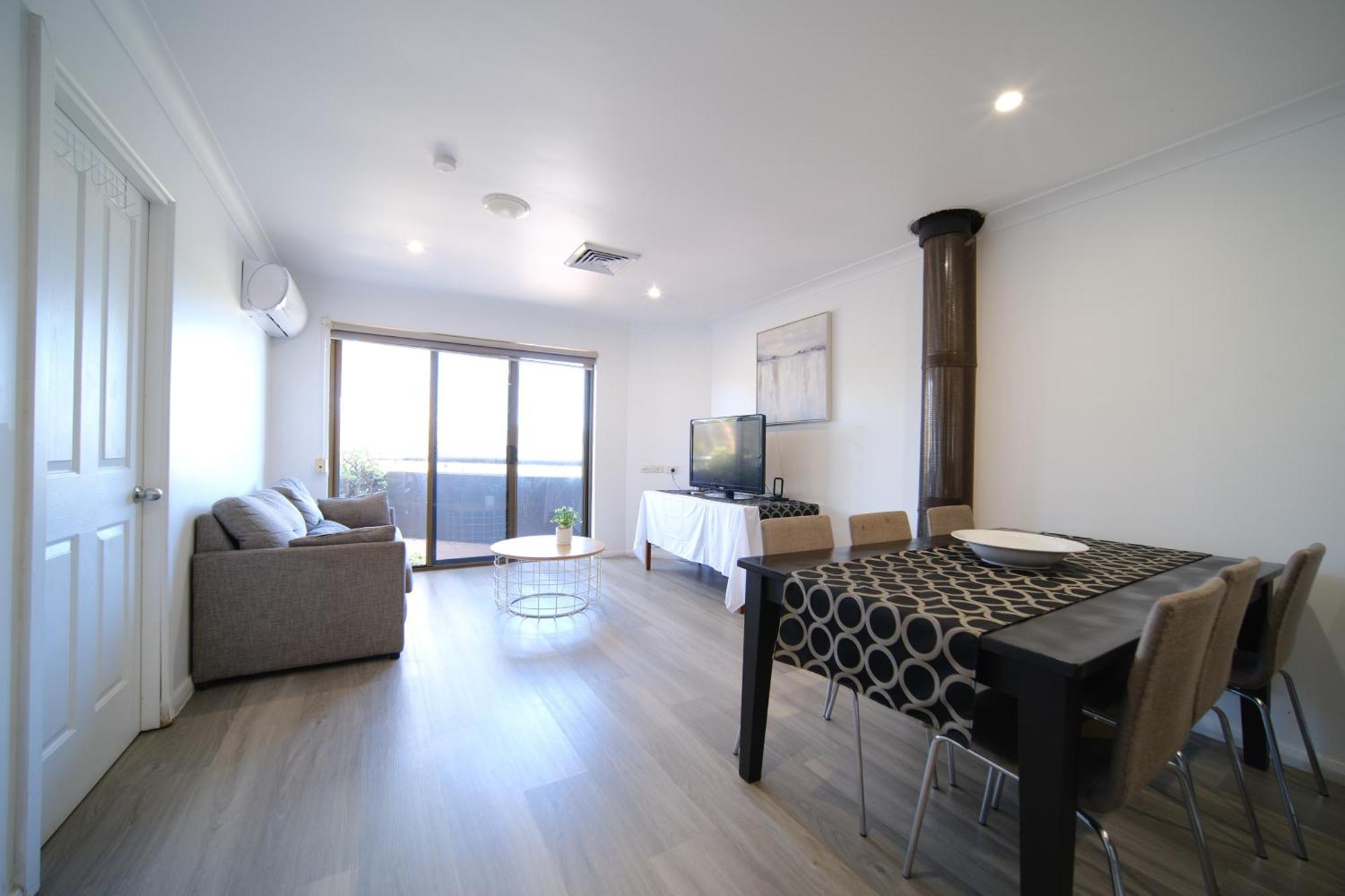Primbee Lakeside Inn Wollongong المظهر الخارجي الصورة
