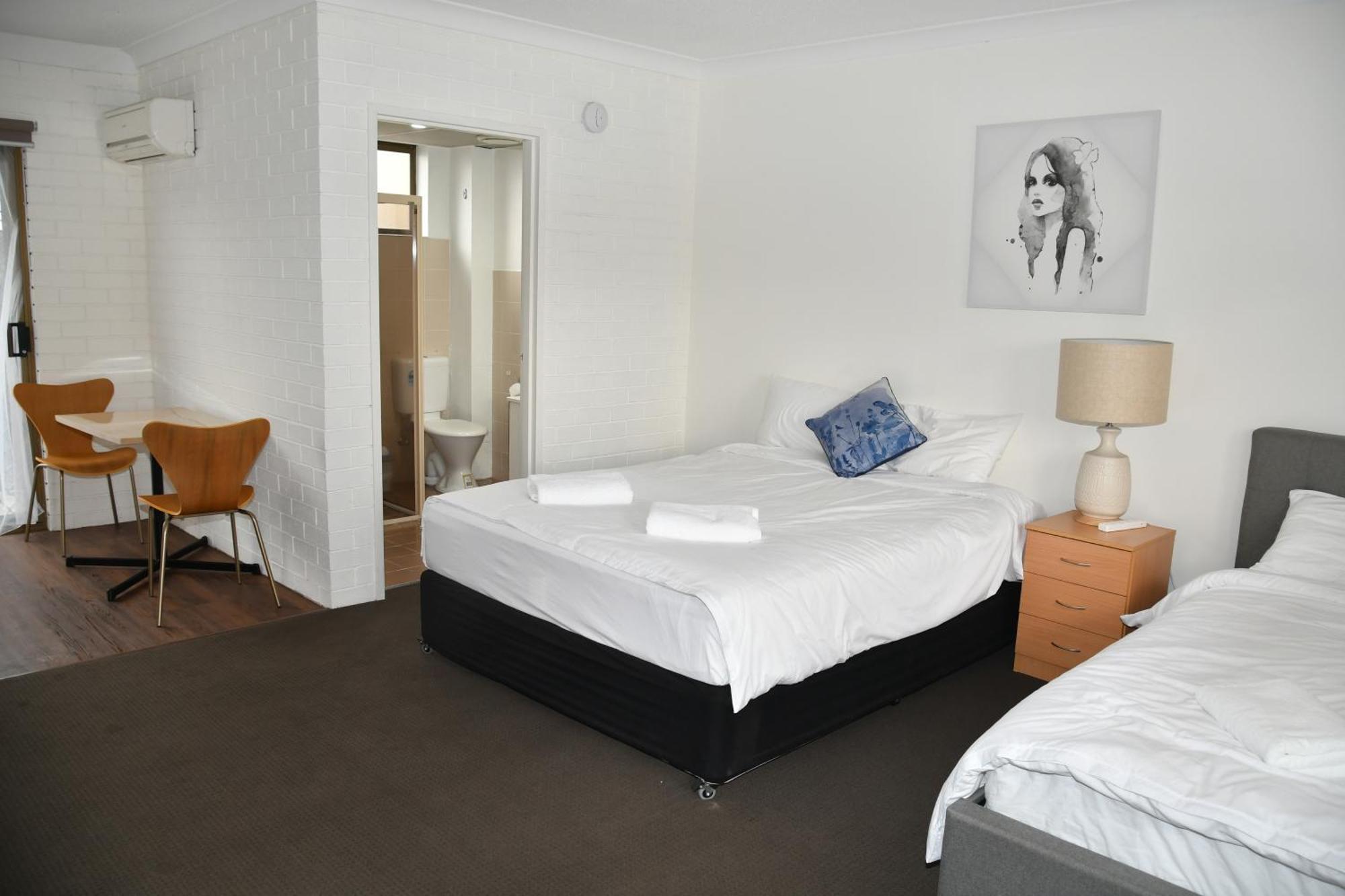 Primbee Lakeside Inn Wollongong المظهر الخارجي الصورة