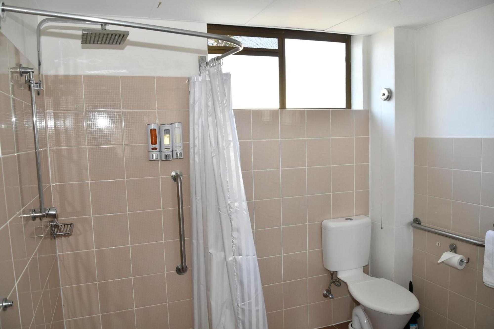 Primbee Lakeside Inn Wollongong المظهر الخارجي الصورة